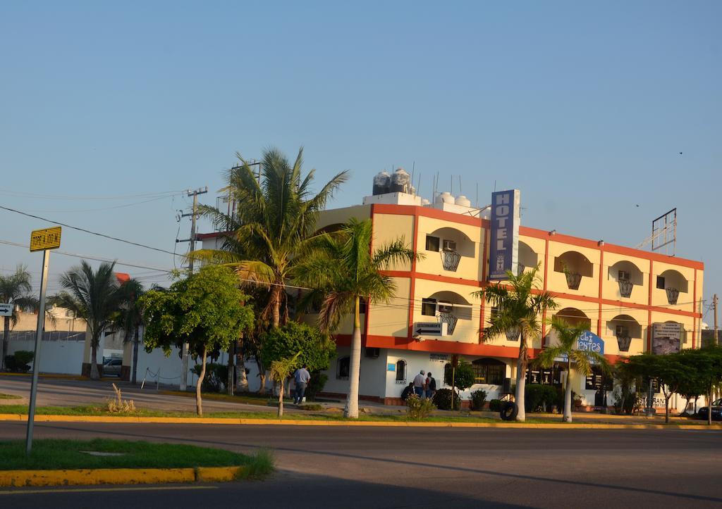 Hotel Las Fuentes Los Mochis Exteriér fotografie