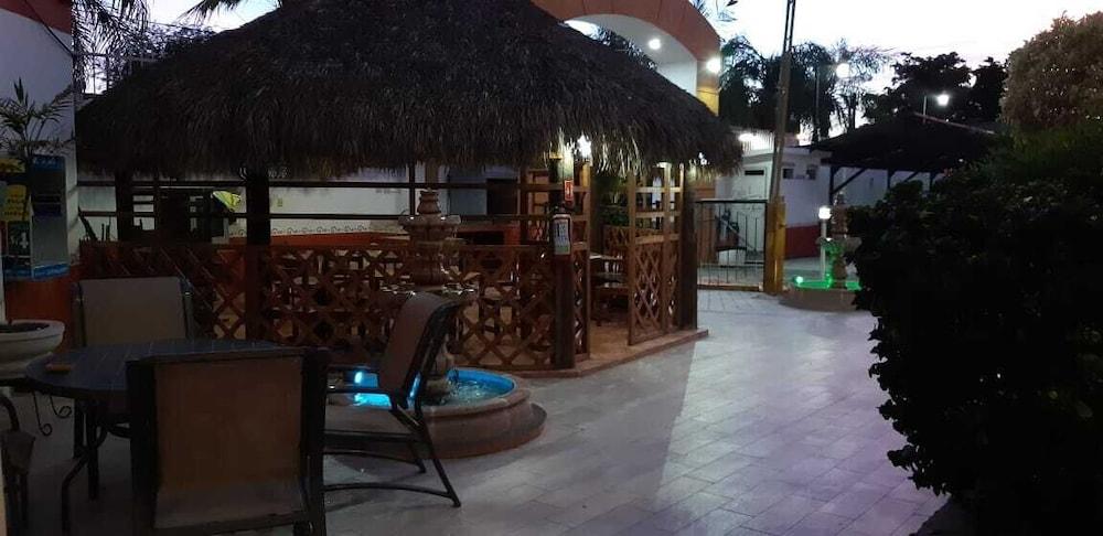 Hotel Las Fuentes Los Mochis Exteriér fotografie