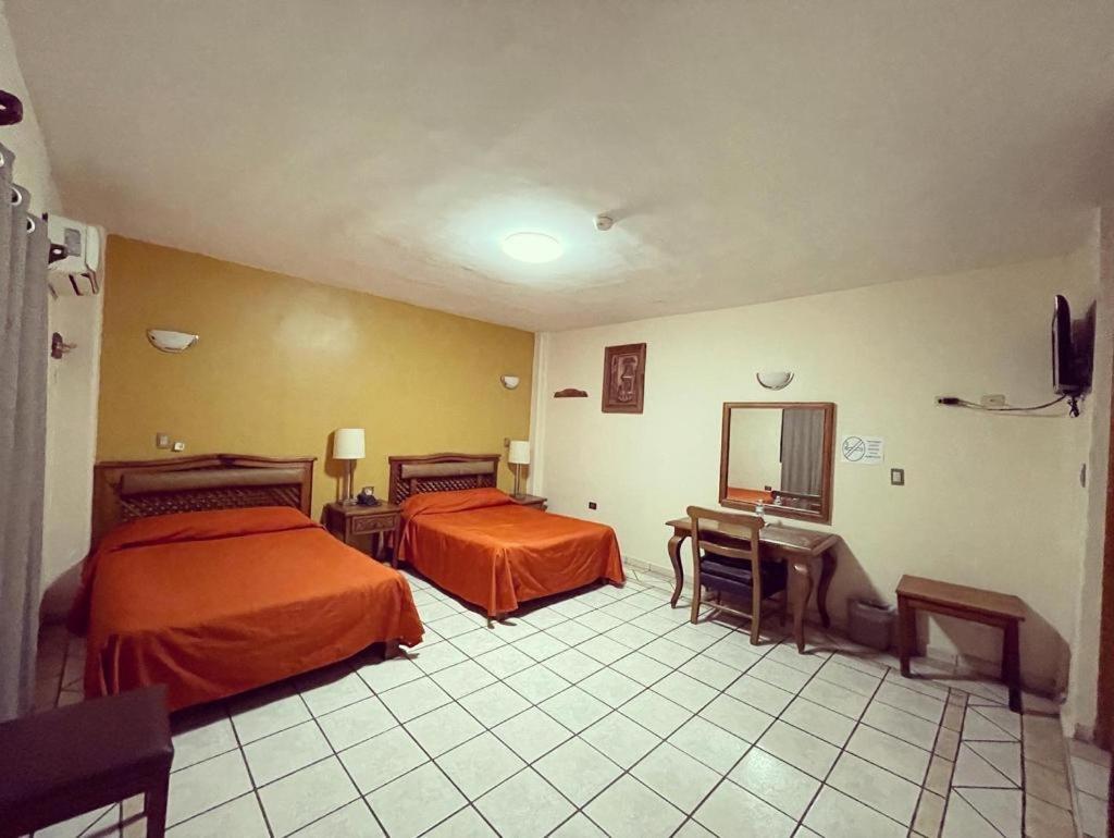 Hotel Las Fuentes Los Mochis Exteriér fotografie